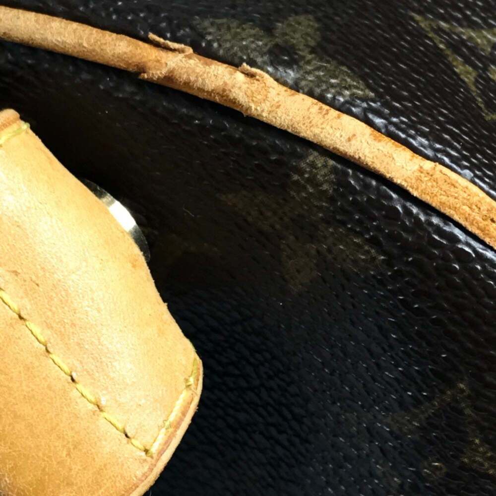 LOUIS VUITTON Authentic Brown Monogram Canvas Pochette Shoulder Bag - Picture 15 of 16